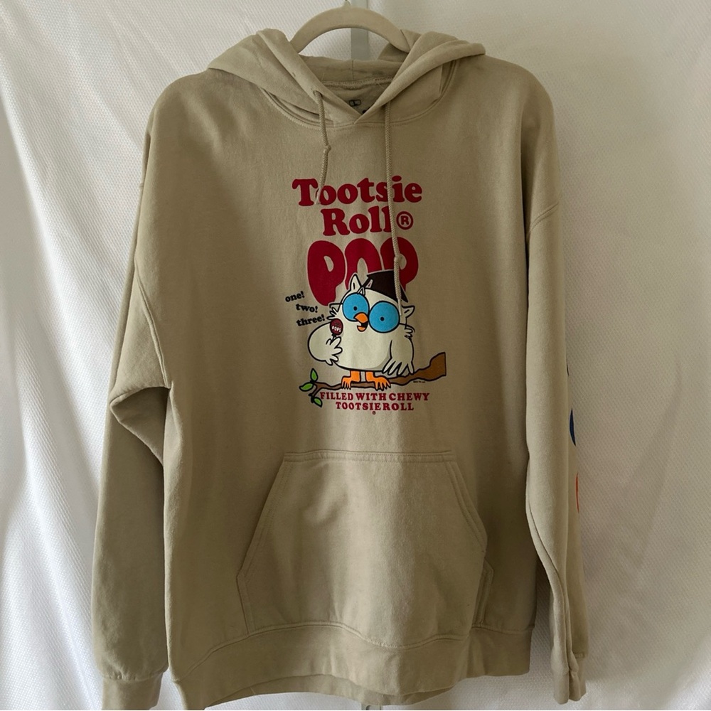 Strange Daze Tootsie Pop Owl Graphic Hoodie Cream Tan Size Large Sweatshirt